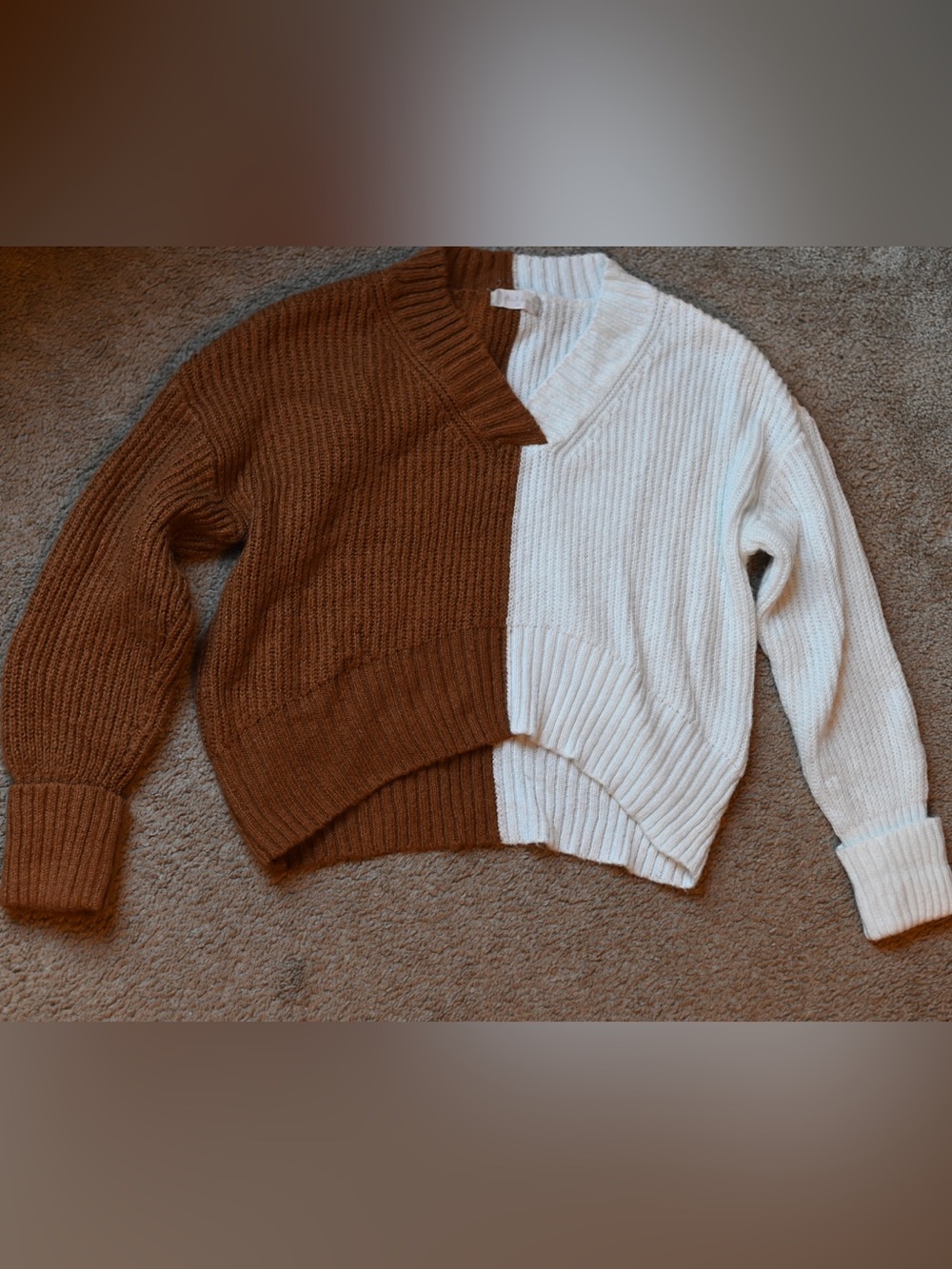 Two-Tone Women's V-Neck Sweater - White and Brown